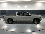Used 2022 Nissan Frontier SV image 3
