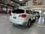 Used 2010 Buick Enclave CXL image 5