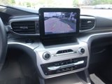 Used 2022 Ford Explorer XLT w/ Equipment Group 202A image 5