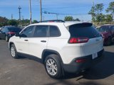 Used 2017 Jeep Cherokee Sport image 4
