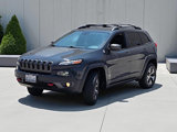 Used 2017 Jeep Cherokee Trailhawk image 3