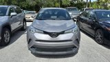 Used 2019 Toyota C-HR XLE image 2