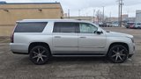 Used 2016 Cadillac Escalade ESV Luxury image 4