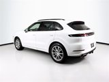 Used 2024 Porsche Cayenne image 3