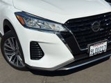 Used 2021 Nissan Kicks SV image 3