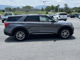 Used 2022 Ford Explorer XLT w/ Equipment Group 202A image 5