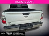 Used 2018 Nissan Titan SV image 5