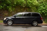Used 2014 Dodge Grand Caravan SXT image 2