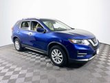Used 2020 Nissan Rogue SV image 3