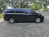 Used 2015 Toyota Sienna L image 4