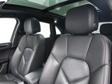 Certified 2022 Porsche Macan S image 5