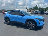 Used 2024 Chevrolet Trax RS w/ Driver Confidence Package image 2