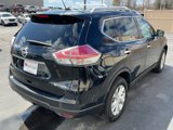 Used 2016 Nissan Rogue SV image 5