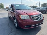 Used 2015 Chrysler Town & Country Limited Platinum image 4