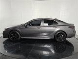 Used 2022 Toyota Camry SE image 3