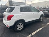 Used 2020 Chevrolet Trax LT w/ LT Convenience Package image 2
