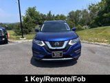 Used 2020 Nissan Rogue SV image 2