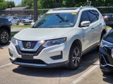Used 2019 Nissan Rogue SV w/ Sun & Sound Touring Package image 4
