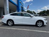 Used 2024 Chevrolet Malibu LT image 3