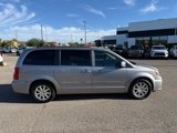Used 2016 Chrysler Town & Country Touring image 4