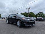 Used 2014 Toyota Camry LE image 2