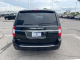 Used 2015 Chrysler Town & Country Touring-L w/ Driver Convenience Group image 4