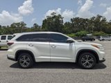 Used 2016 Toyota Highlander XLE image 2