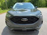 Used 2023 Ford Edge SE w/ Black Appearance Package image 3