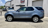 Used 2019 Land Rover Discovery SE image 3