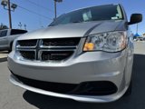 Used 2019 Dodge Grand Caravan SE w/ UConnect Hands-Free Group image 2
