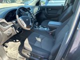 Used 2017 Chevrolet Traverse LT image 3