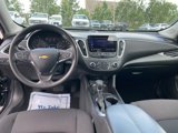 Used 2023 Chevrolet Malibu LT image 2