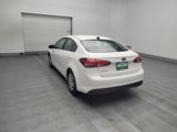 Used 2017 Kia Forte LX image 5