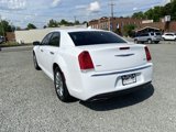 Used 2019 Chrysler 300 Limited image 5