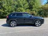 Used 2019 Jeep Cherokee Limited w/ Luxury Group image 2