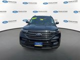 Certified 2022 Ford Explorer XLT image 3