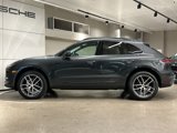 Certified 2024 Porsche Macan image 2