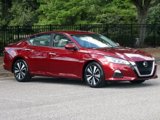 Used 2021 Nissan Altima 2.5 SV image 2
