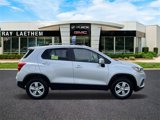 Certified 2022 Chevrolet Trax LT w/ LT Convenience Package image 6