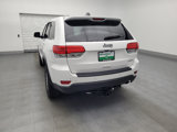 Used 2017 Jeep Grand Cherokee Laredo image 6