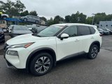 Used 2022 Nissan Rogue SV image 2