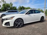 Used 2023 Nissan Altima 2.5 SR image 3