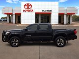 Used 2016 Toyota Tacoma TRD Sport image 3