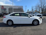 Used 2022 Toyota Corolla LE image 3