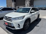 Used 2017 Toyota Highlander XLE image 3