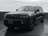 Used 2020 Jeep Grand Cherokee Laredo image 3