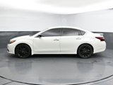 Used 2017 Nissan Altima 2.5 SR w/ Midnight Edition Package image 5