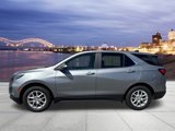Used 2023 Chevrolet Equinox LT w/ Driver Convenience Package image 2