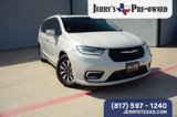 Used 2021 Chrysler Pacifica Limited w/ Uconnect Theater Family Group image 6