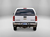 Used 2005 Chevrolet Silverado 2500 LS w/ Heavy-Duty Power Package image 3